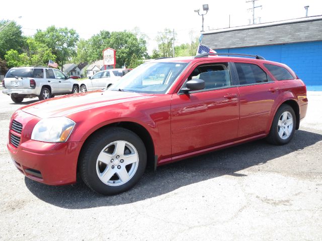 2005 Dodge Magnum S