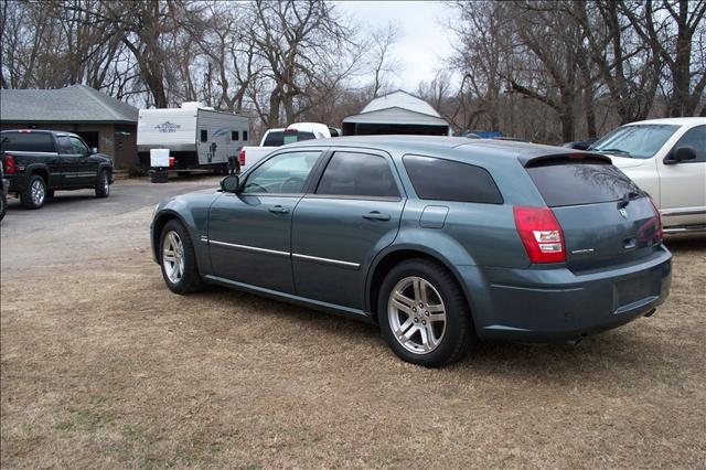 2005 Dodge Magnum 3.2