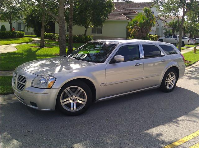 2005 Dodge Magnum GSX