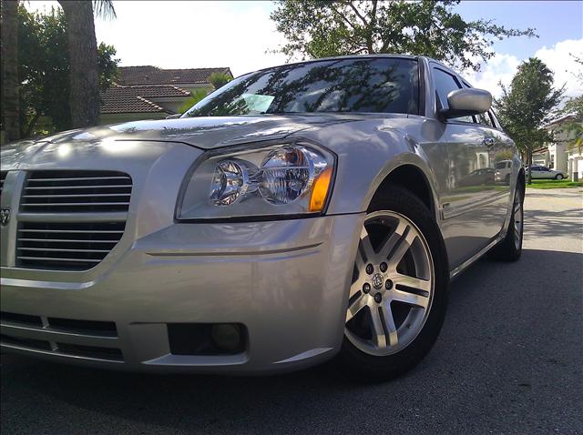 2005 Dodge Magnum GSX