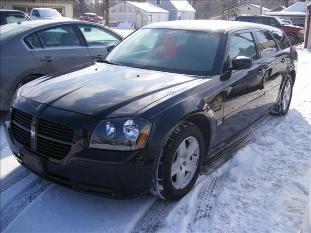 2005 Dodge Magnum S