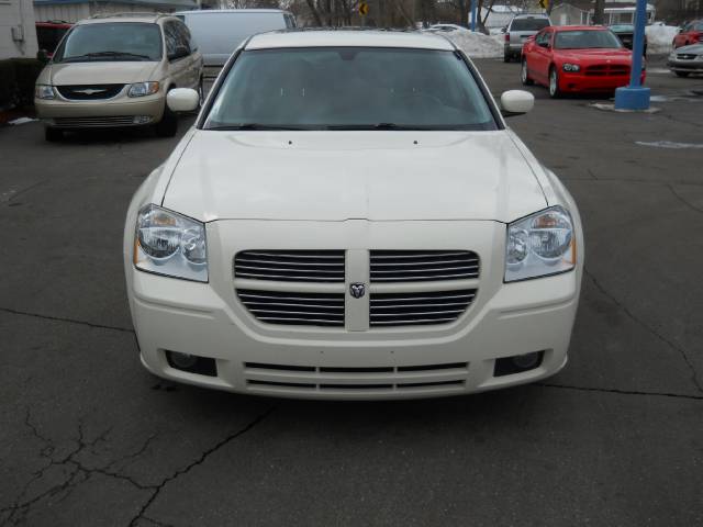 2005 Dodge Magnum 3.2