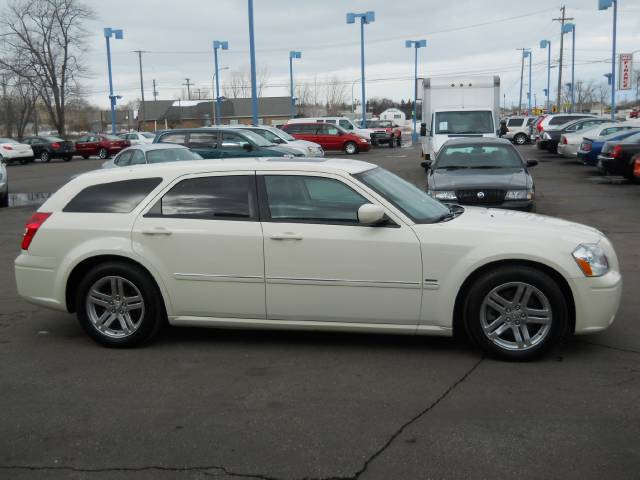 2005 Dodge Magnum 3.2