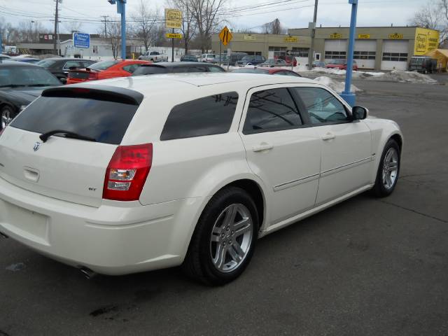 2005 Dodge Magnum 3.2