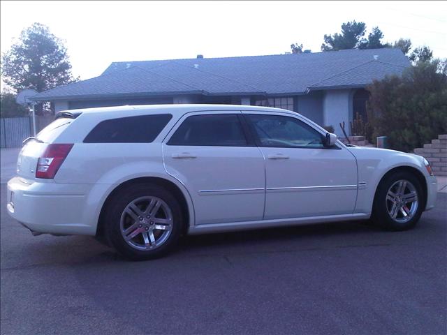 2005 Dodge Magnum 3.2