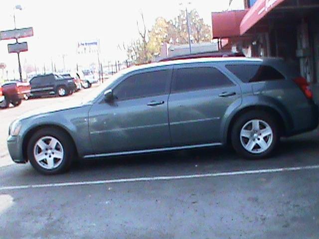 2005 Dodge Magnum 2dr HB Ltd Avail AWD Hatchback