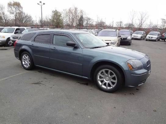 2005 Dodge Magnum S