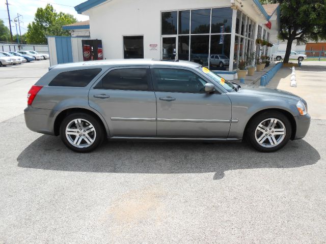 2005 Dodge Magnum 3.2