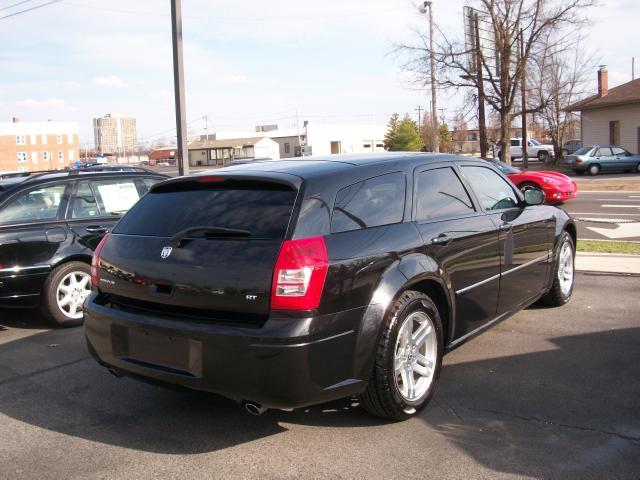 2005 Dodge Magnum 3.2