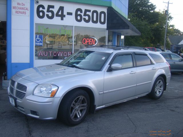 2005 Dodge Magnum 3.2