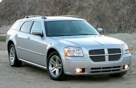 2005 Dodge Magnum SE