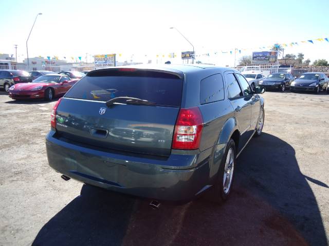 2005 Dodge Magnum 3.2