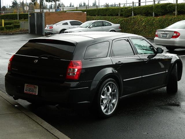 2005 Dodge Magnum Deluxe Convertible