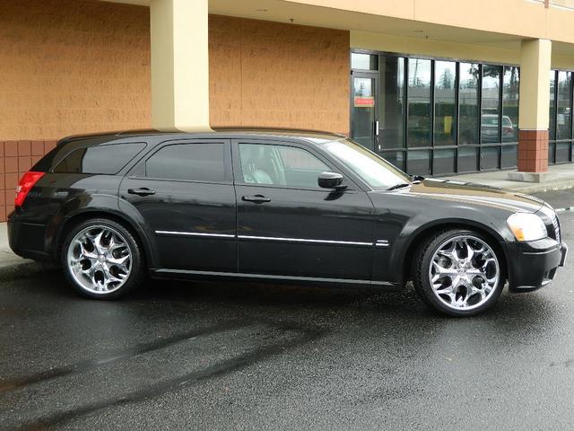 2005 Dodge Magnum Deluxe Convertible