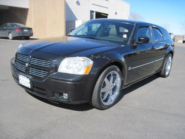 2005 Dodge Magnum SLT 25