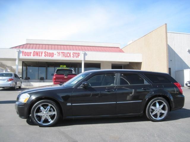 2005 Dodge Magnum SLT 25