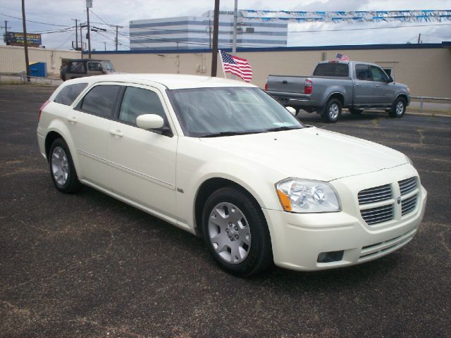 2005 Dodge Magnum S