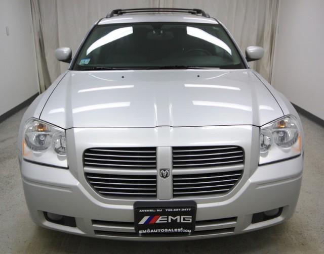 2005 Dodge Magnum 2dr Spyder Auto GS