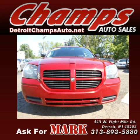 2005 Dodge Magnum SE