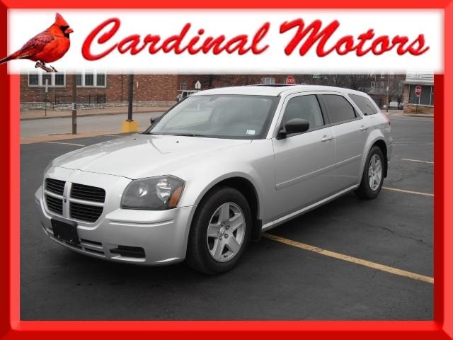 2005 Dodge Magnum 3538 OF 5000 AWD Hatchback