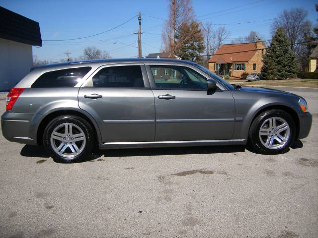 2005 Dodge Magnum 3.2