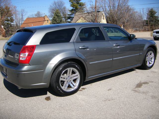 2005 Dodge Magnum 3.2