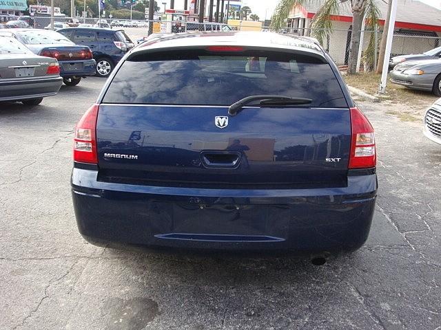 2006 Dodge Magnum S