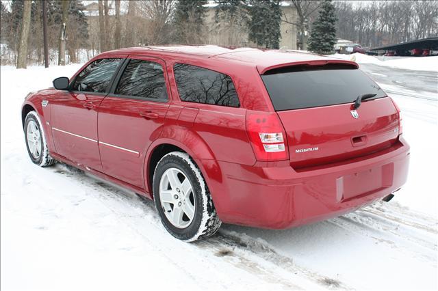 2006 Dodge Magnum S