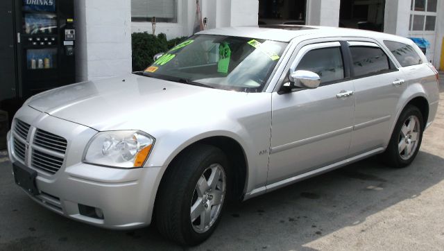 2006 Dodge Magnum PREM Package