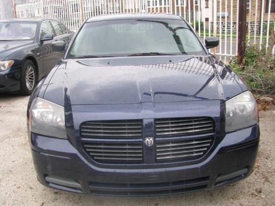 2006 Dodge Magnum SE