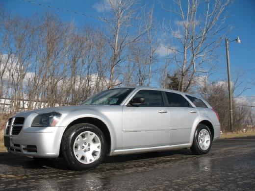 2006 Dodge Magnum I4 MAN (SE)