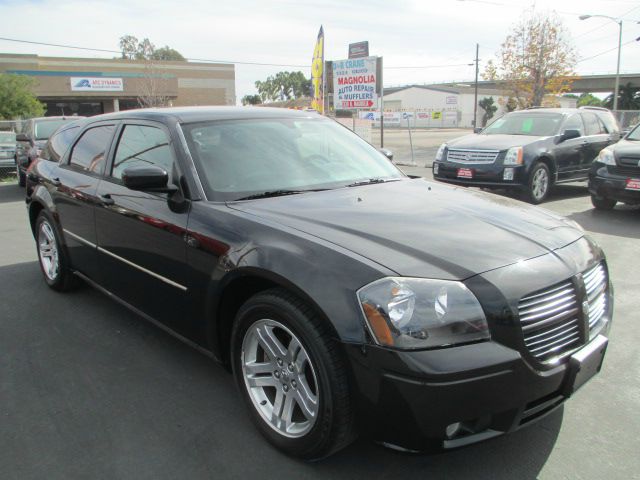 2006 Dodge Magnum S