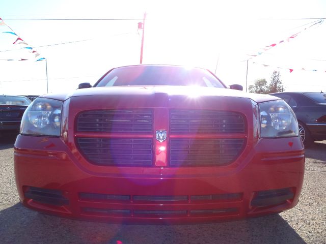 2006 Dodge Magnum SE