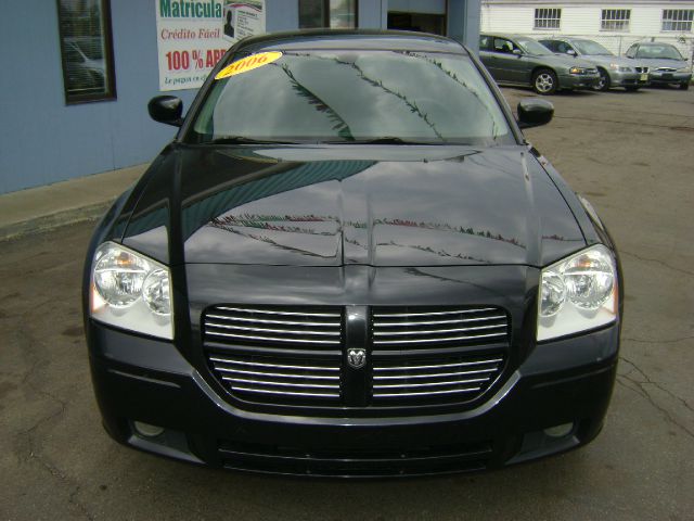 2006 Dodge Magnum PREM Package