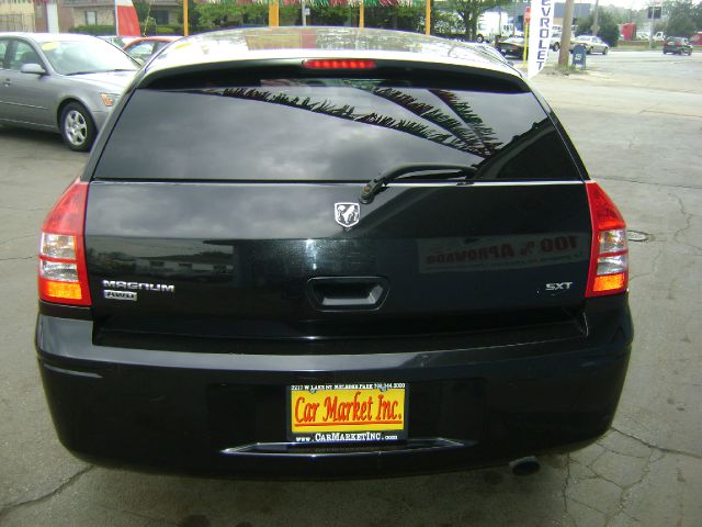 2006 Dodge Magnum PREM Package