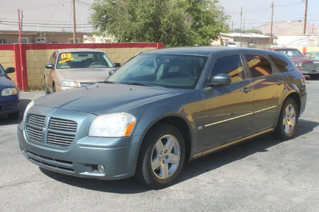 2006 Dodge Magnum S