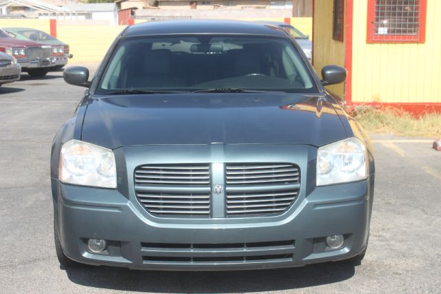 2006 Dodge Magnum S