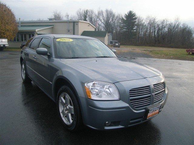 2006 Dodge Magnum SLT 25