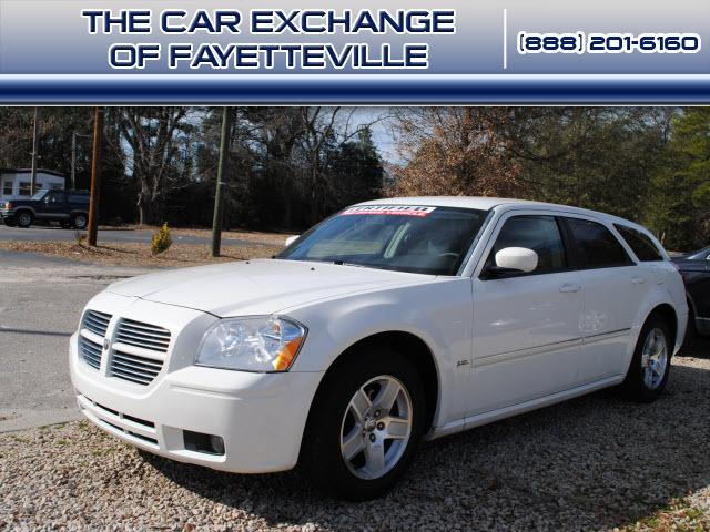 2006 Dodge Magnum S