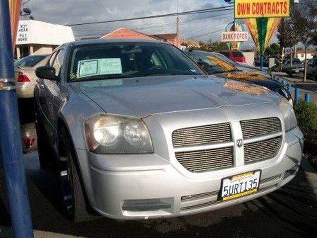 2006 Dodge Magnum S V6 2WD