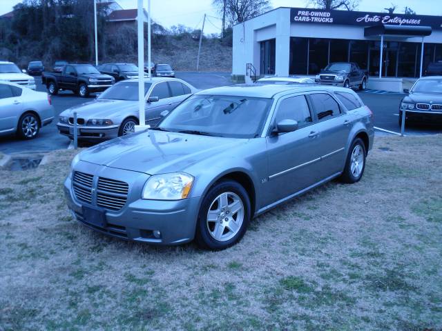 2006 Dodge Magnum S