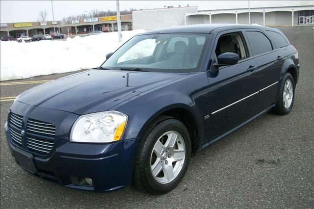 2006 Dodge Magnum S