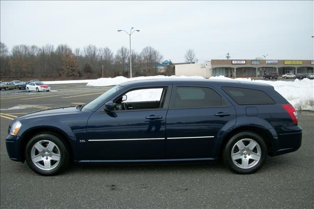 2006 Dodge Magnum S