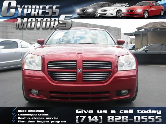 2006 Dodge Magnum Chasis Tow Truck