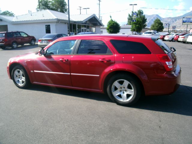 2006 Dodge Magnum S