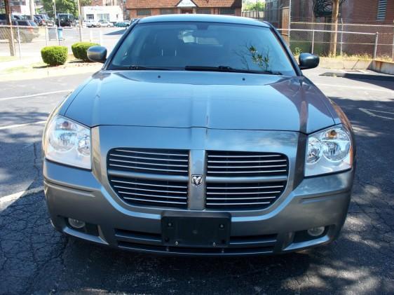 2006 Dodge Magnum S