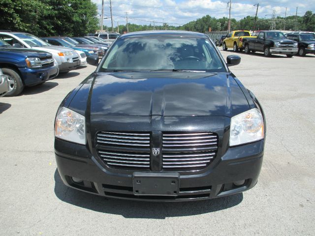 2006 Dodge Magnum S