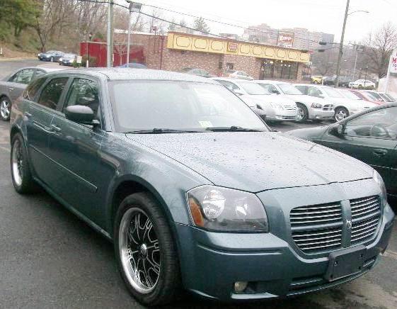 2006 Dodge Magnum S