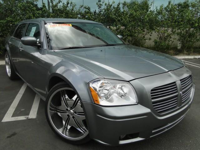 2006 Dodge Magnum SLT 25