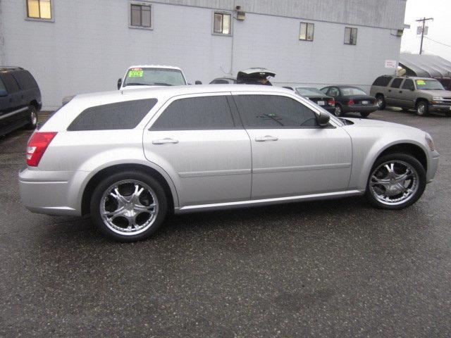 2006 Dodge Magnum Unknown